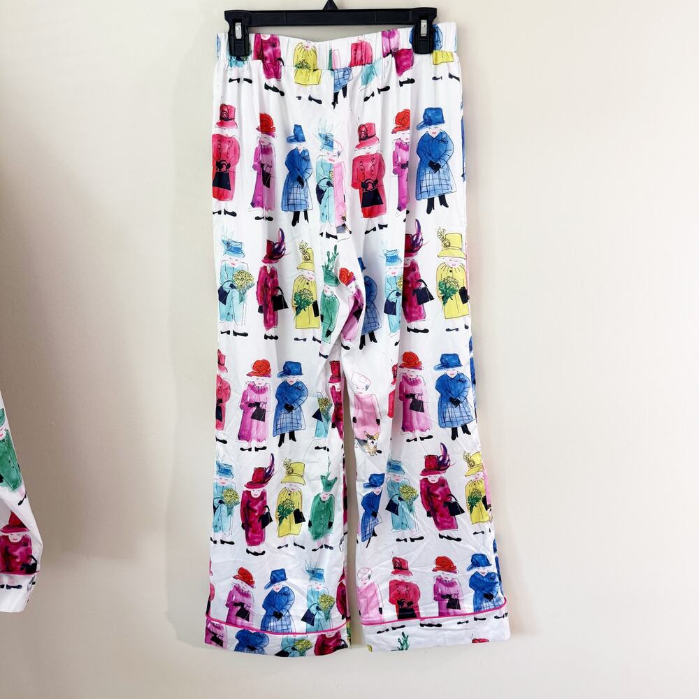 SheShow Multicolor Queen Elizabeth Silky Pajama Set Women's Sz Medium Button Up - Picture 7 of 10